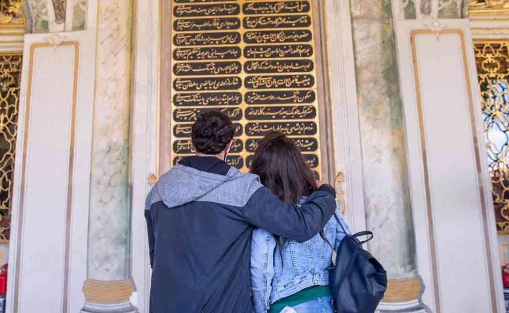 topkapi palace harem tour historian guide 2066
